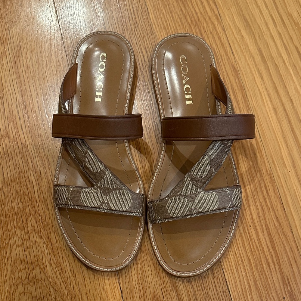 Coach Women's Sandals in Brown and Tan